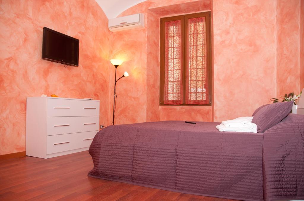 Апартаменты Lucky Domus Esquilino Рим Номер фото