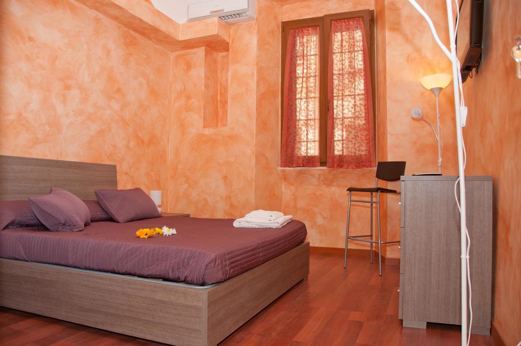 Апартаменты Lucky Domus Esquilino Рим Номер фото