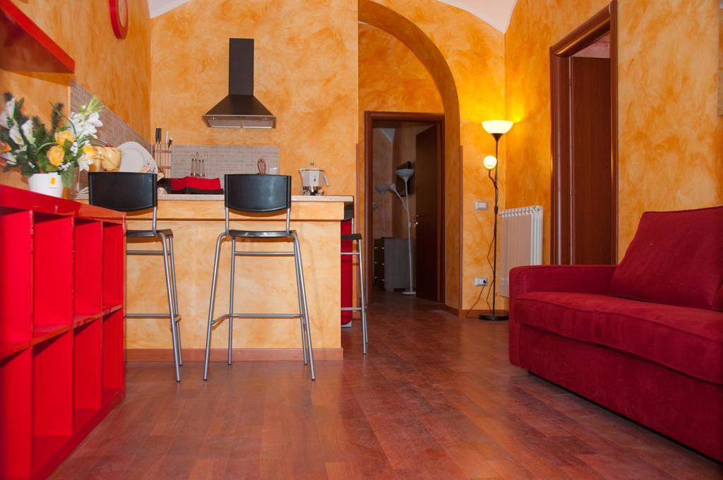 Апартаменты Lucky Domus Esquilino Рим Номер фото