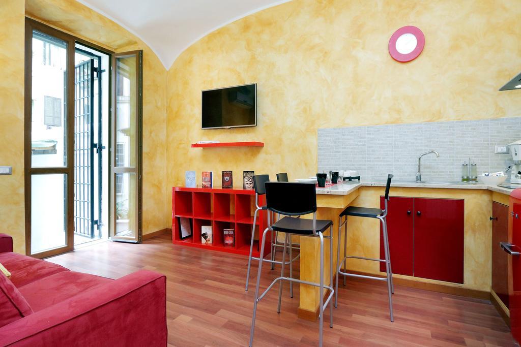 Апартаменты Lucky Domus Esquilino Рим Номер фото